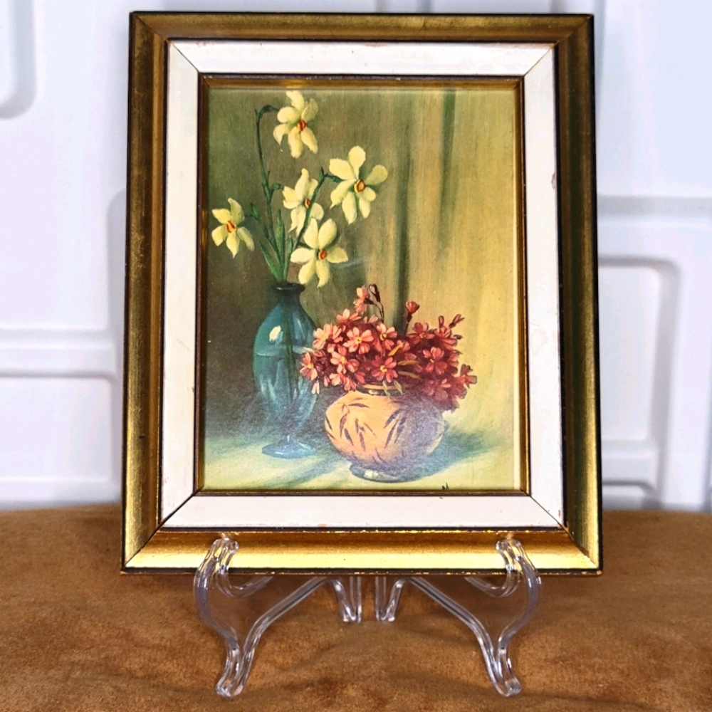C & A Richards Floral in frame